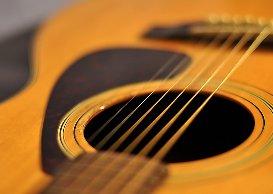 acoustic guitar strings