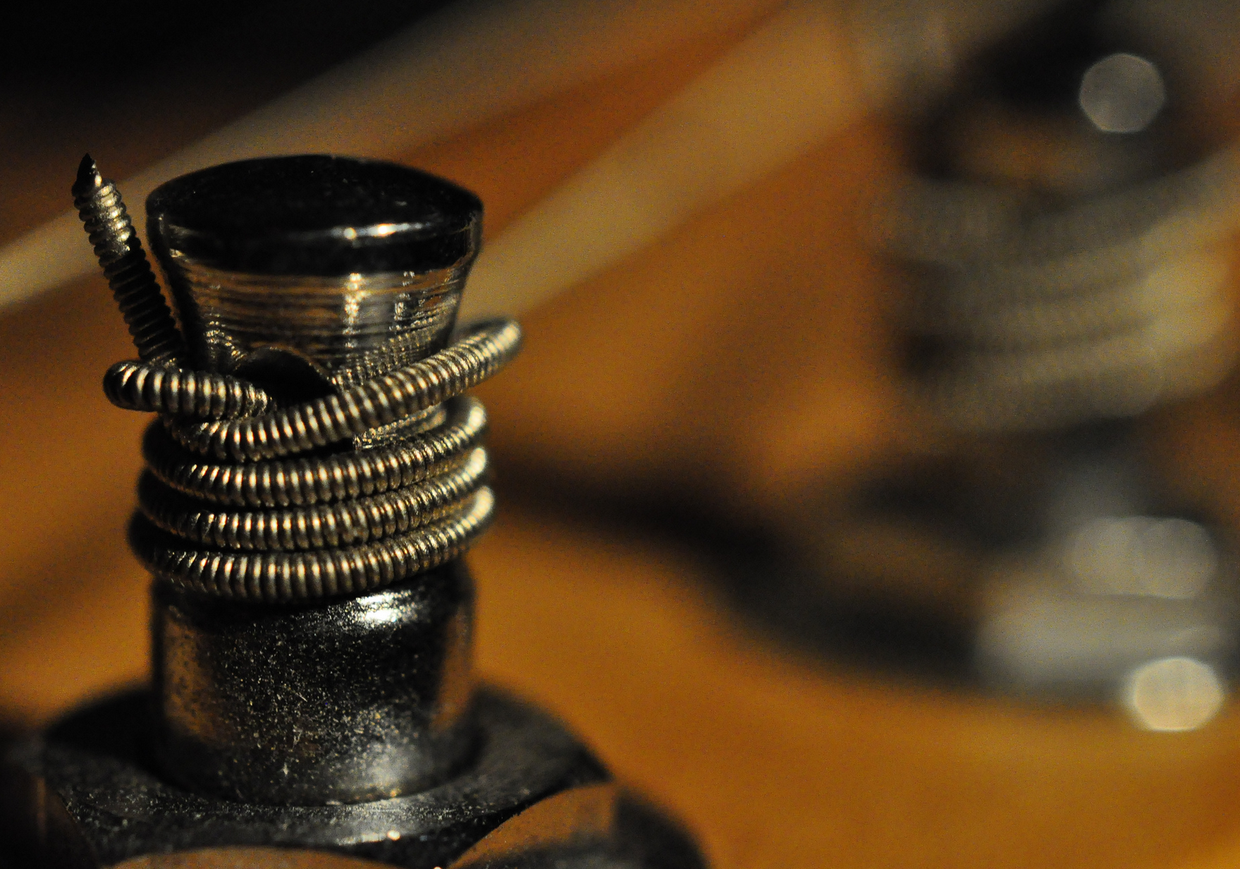 Tips for stringing your guitar