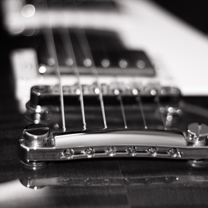 Electric guitar strings